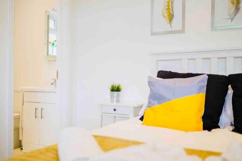 Gorgeous Luxury Chalet, New Forest & Coast & Hordle Esterno foto
