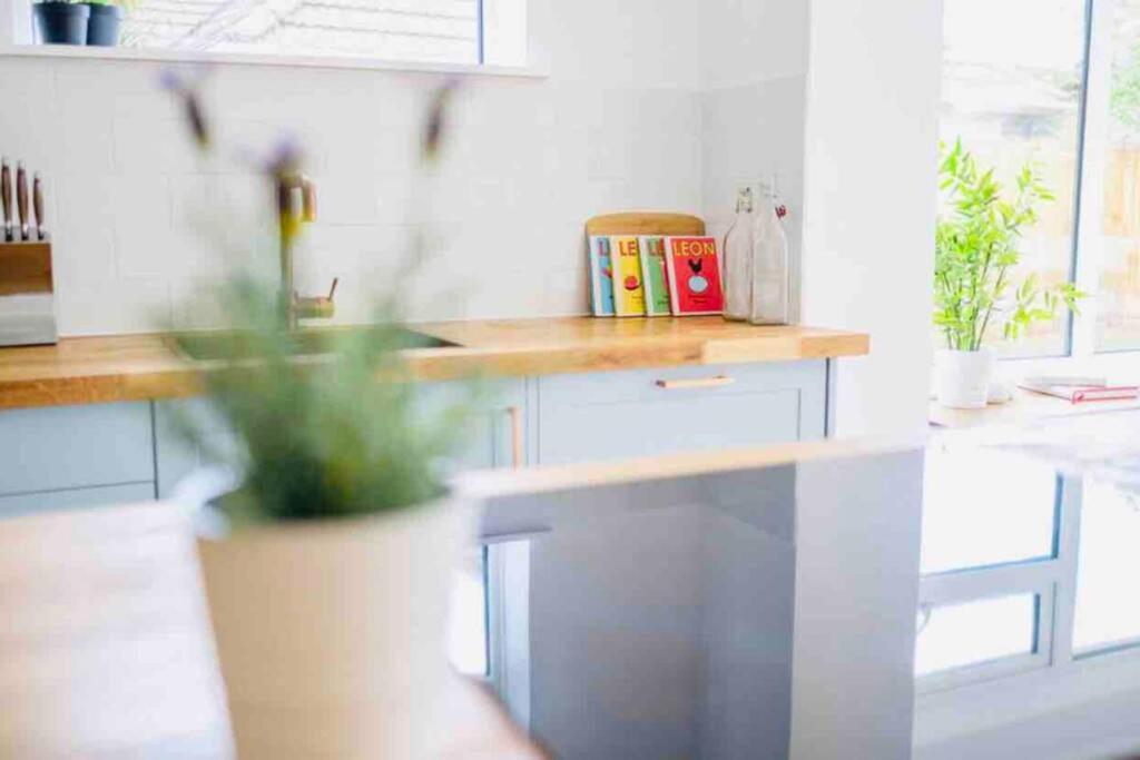 Gorgeous Luxury Chalet, New Forest & Coast & Hordle Esterno foto