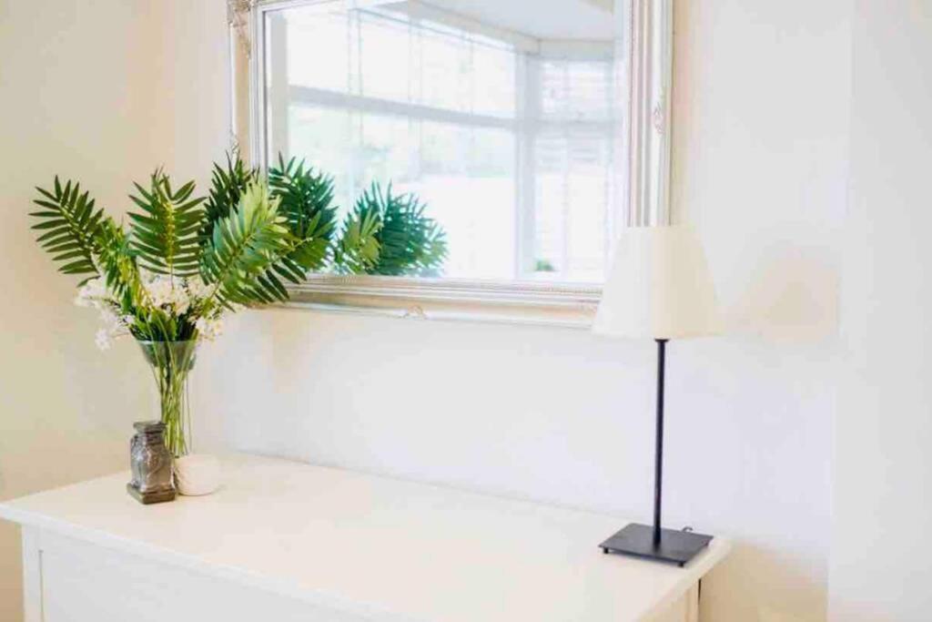 Gorgeous Luxury Chalet, New Forest & Coast & Hordle Esterno foto