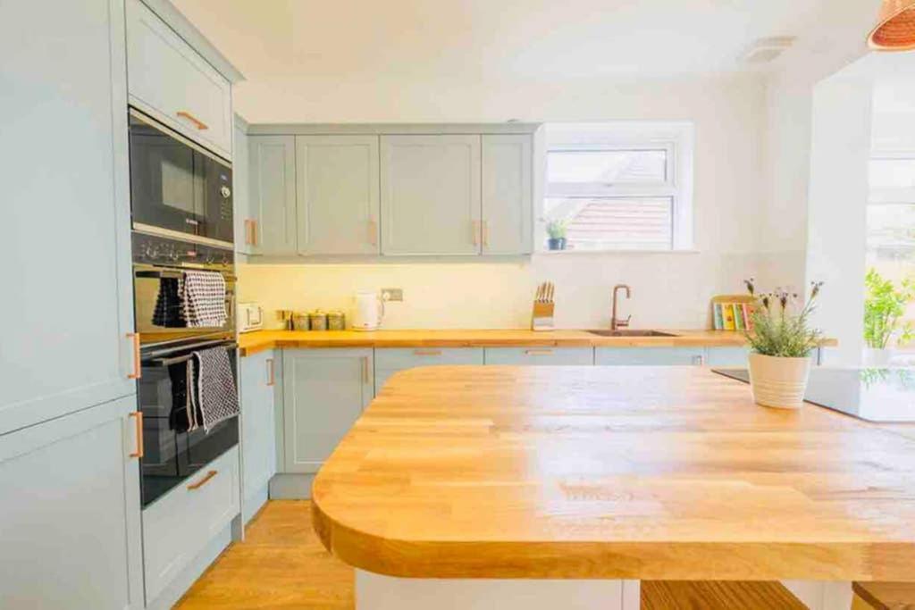 Gorgeous Luxury Chalet, New Forest & Coast & Hordle Esterno foto