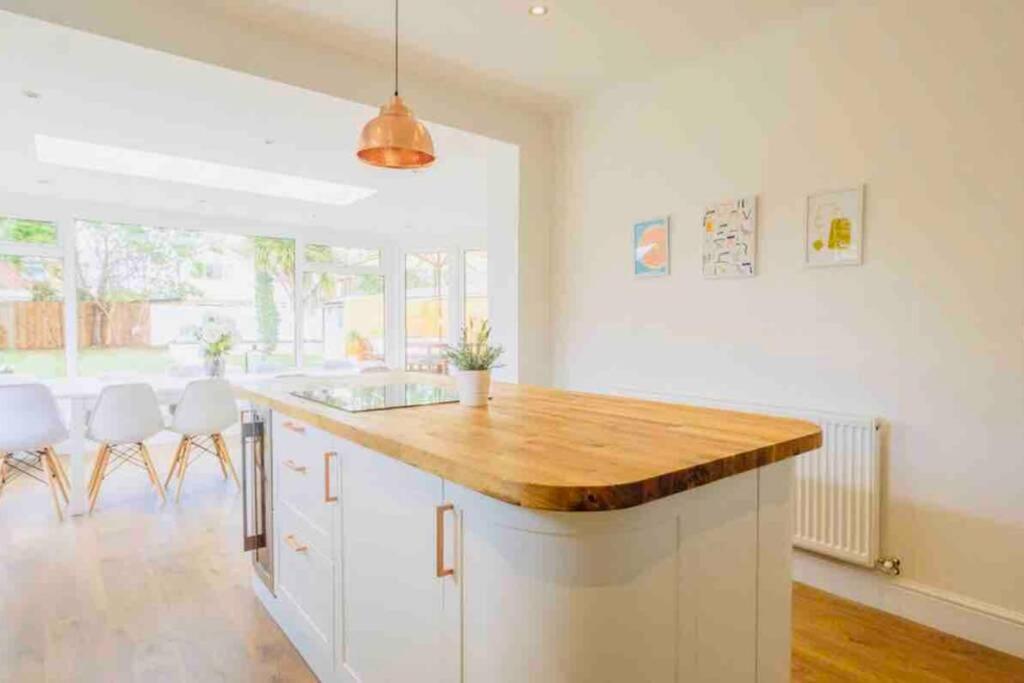 Gorgeous Luxury Chalet, New Forest & Coast & Hordle Esterno foto